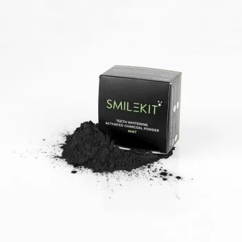 SMILEKIT AKTIVNI ORGANSKI UGALJ U PRAHU ZA IZBELJIVANJE ZUBA